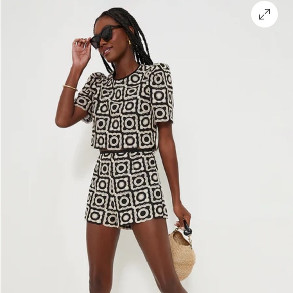 Tuckernuck SAYLOR Black and Creme Morgana Granny Square Crop Top - Picture 2 of 9